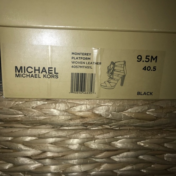 Michael Kors Monterey platform high heel - Picture 6 of 6